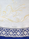 Льняная скатерть "Лилии" прямоугольная с закругленными краями, декорирована Вологодским кружевом, арт. 11ст-118, 230х150