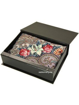 Подарочная коробка-футляр на магнитной застежке для Павловопосадского платка