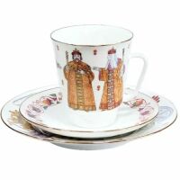 Кофейный комплект форма "Майская", рисунок "Театр. Царь Федор Иоаннович" 3-х предметный, костяной фарфор, Императорский фарфоровый завод Кофейный комплект форма "Майская", рисунок "Театр. Царь Федор Иоаннович" 3-х предметный, костяной фарфор, Императорский фарфоровый завод