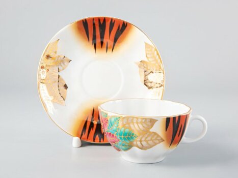 Чашка с блюдцем чайная форма "Тюльпан" рисунок "Пуансетия" Императорский фарфоровый завод